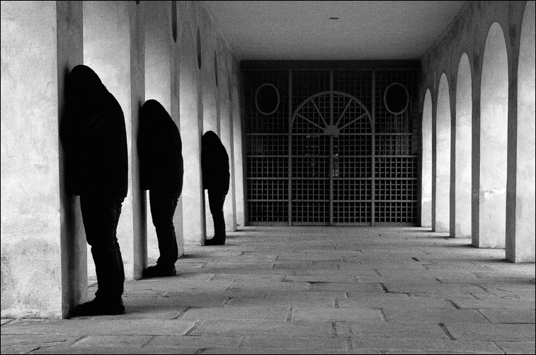 mourning.jpg mourning.jpg