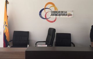 abuso del poder en el gobierno de Rafael Correa