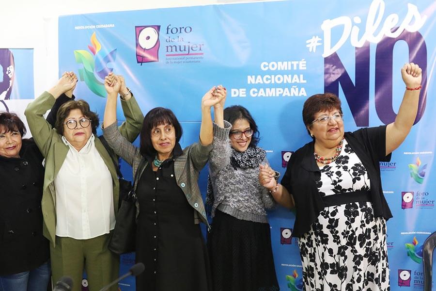 foro nacional de mujeres respalda el no