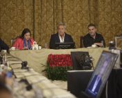 el Sí gana en la consulta popular