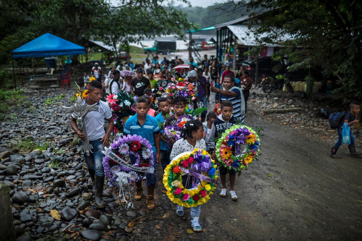 Ensayo fotográfico en El Tandil, Tumaco, una semana después del asesinato de campesinos por la Policía Nacional de Colombia. Foto de Manu Brabo.