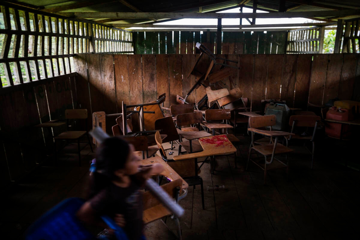 Ensayo fotográfico en El Tandil, Tumaco, una semana después del asesinato de campesinos por la Policía Nacional de Colombia. Foto de Manu Brabo.