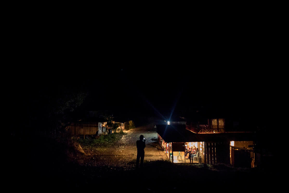 Ensayo fotográfico en El Tandil, Tumaco, una semana después del asesinato de campesinos por la Policía Nacional de Colombia. Foto de Manu Brabo.