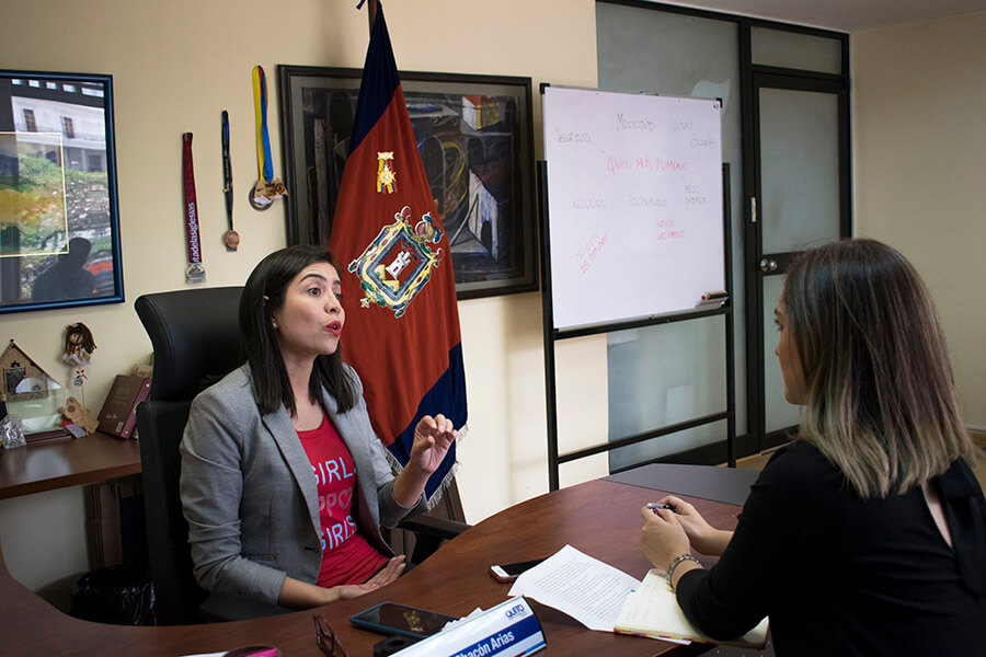 "Empecé haciendo discursos y sirviendo café", Daniela Chacón. Fotografía de Lisette Arévalo para GK.
