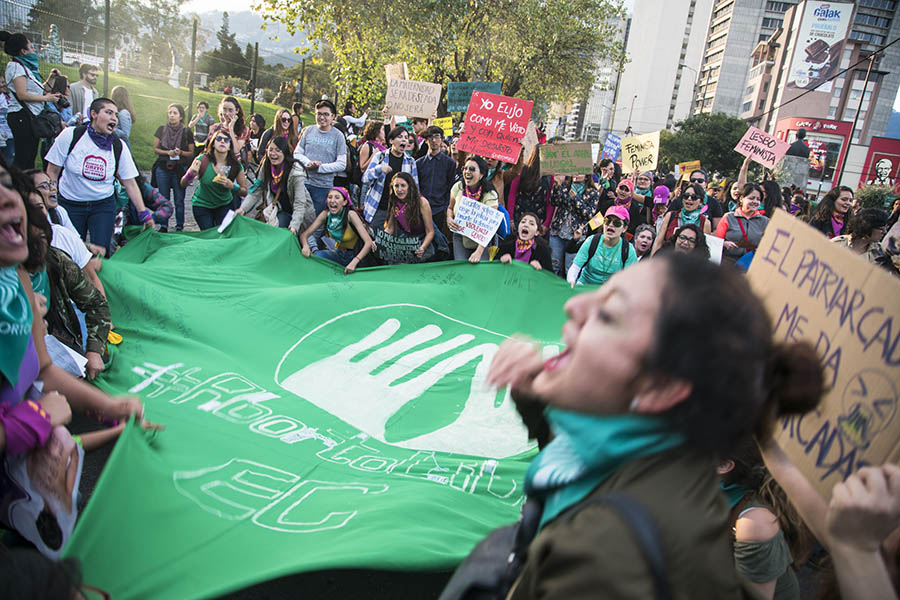 Las activistas pro aborto marcharon el 24 de noviembre