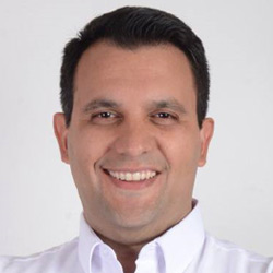 carlos-cassanello-candidato-alcalde-guayaquil-2019 Carlos Cassanello es uno de los candidatos a alcalde de Guayaquil 2019