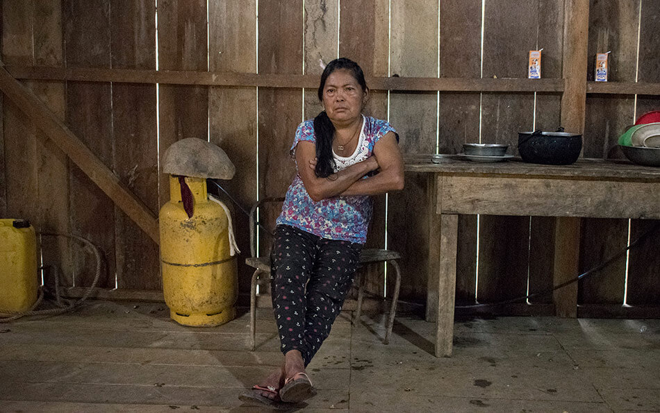 María Luisa, una de las habitantes de Tsuntsuim saqueadas por los militares después del conflicto minero en Nankints