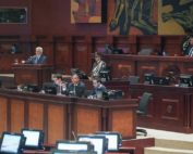 Juicio pol&iacute;tico en Ecuador