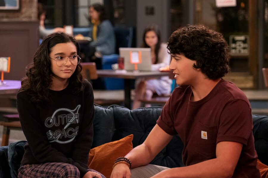 Latinos en series
