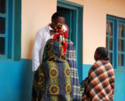 pruebas vacuna covid-19 africa