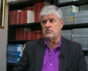 Fernando Carrión renunció