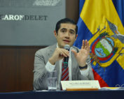 solicitud formal para la reestructuración del pago de bonos