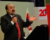 quién es Gustavo Larrea