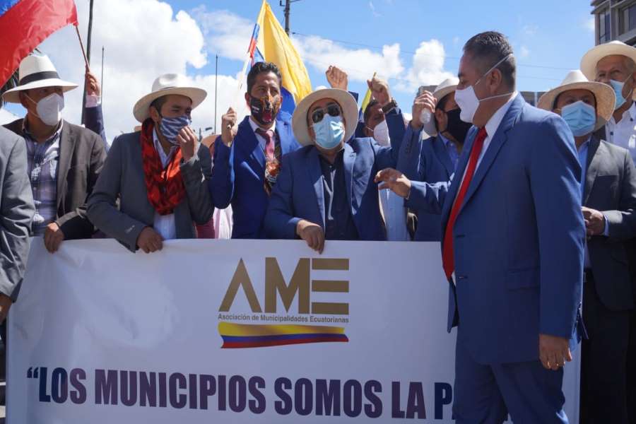 Asociación de Municipalidades del Ecuador marcha