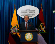 Jarrín habló sobre frontera sur con Perú