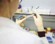 nueva variante del coronavirus en 33 países