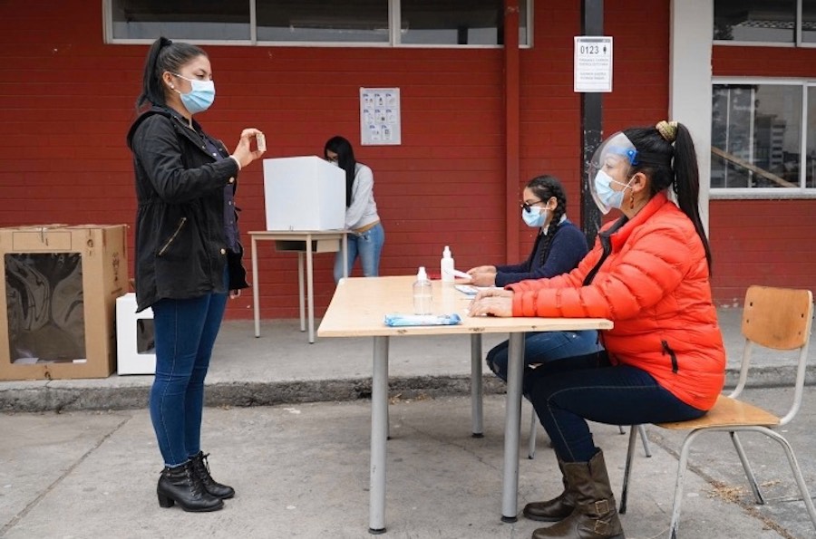 voto nulo en Ecuador