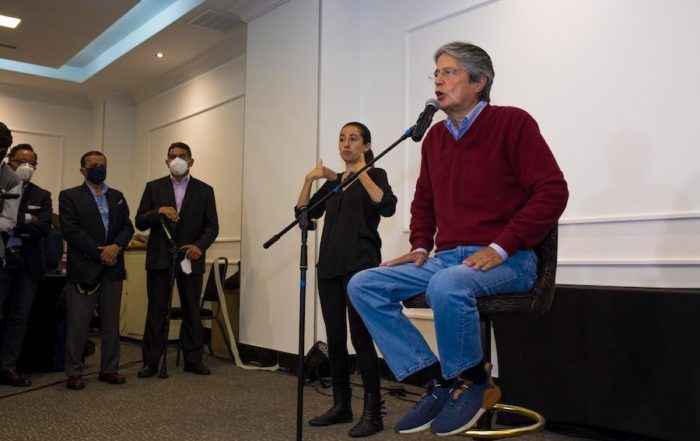 Lasso ofrece incluir propuestas de otros candidatos