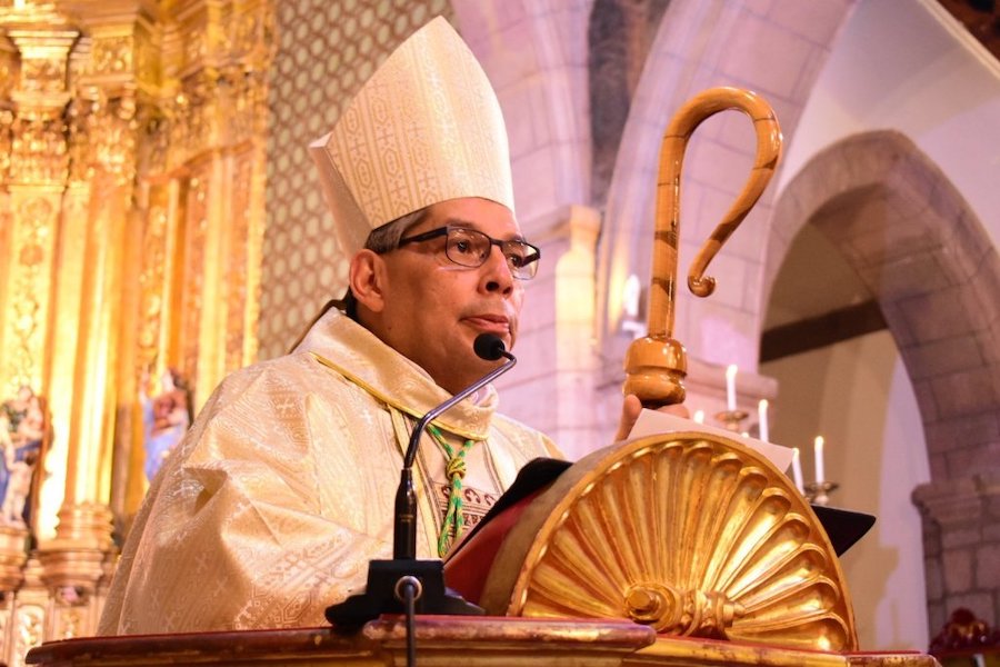 arzobispo de Quito niega