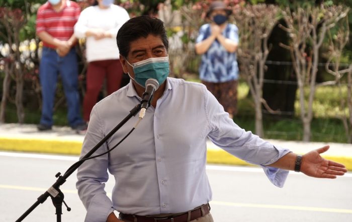 Yunda suspendió y abandonó sesión
