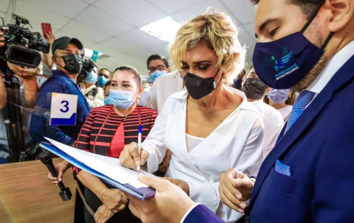 Alcaldesa de Guayaquil interpone medidas cautelares