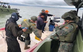 armas en el Golfo de Guayaquil