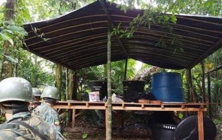 instalaciones ilegales de coca en Ecuador