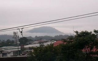 caída leve de ceniza