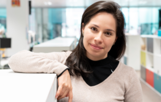 Liz Briceño, reportera de GK, admitida al programa Emerging Media Leaders