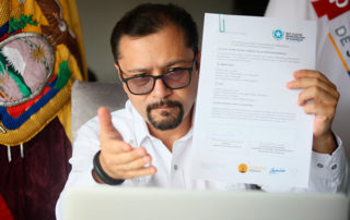 renunció Mauro Falconí