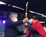 Lasso recibió bastón de mando