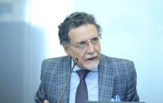 Celi internado con covid-19