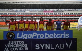 partidos de fútbol con público