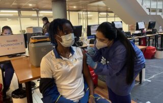 deportistas fueron vacunados