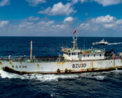 flota pesquera industrial cerca de Galápagos