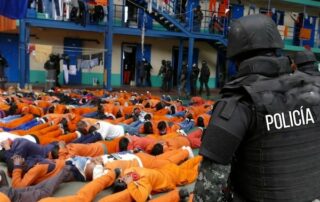 operativo en cárcel de Cotopaxi