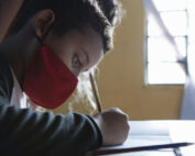 ni&ntilde;os regresen a aulas