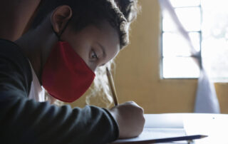 niños regresen a aulas