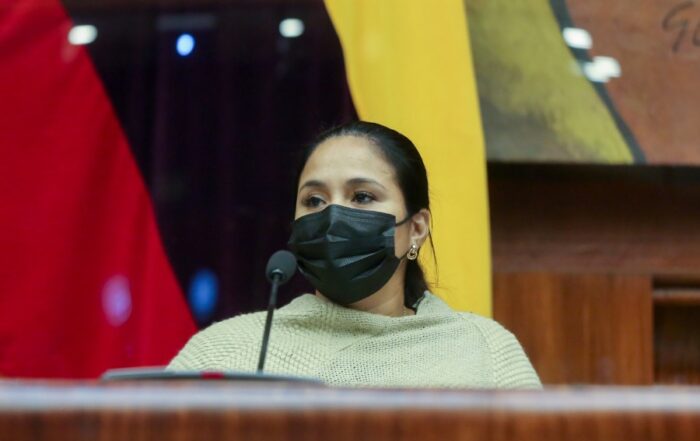 Más denuncias contra Bella Jiménez