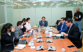 Vanegas pide suspender a Fernando Villavicencio