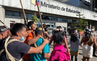 acuerdos de la nacionalidad Waorani con el gobierno