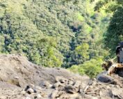 deslave en la vía Loja-Zamora