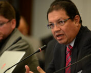 ejes de trabajo de Santiago Guarderas