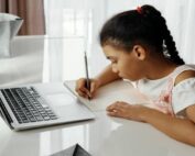 desinformaci&oacute;n afecta a las ni&ntilde;as