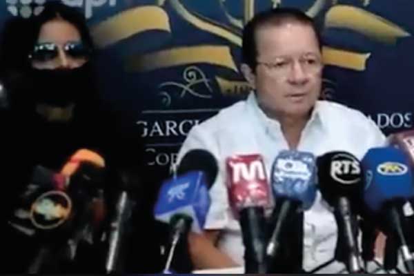 abogado de familia de Naomi Arcentales