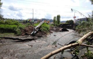 Desbordamiento de un río en Rumiñahui