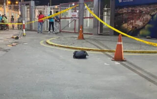 mochila-cabeza-humana