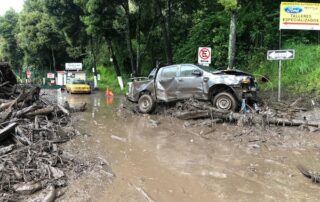 vías cerradas por el aluvión en La Gasca