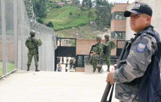 2 millones de dólares a La Roca