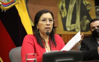 denuncian a Guadalupe Llori
